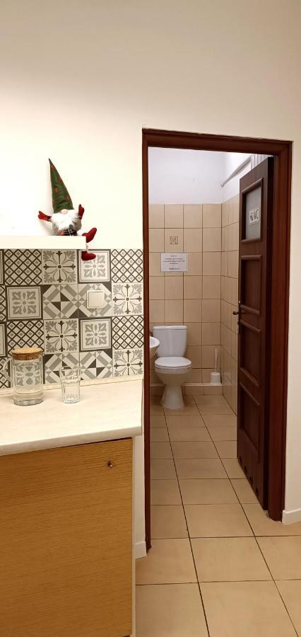 ורשה Przytulny Prywatny Pokoj W Scislym Centrum Warszawy Pokoj 4 מראה חיצוני תמונה